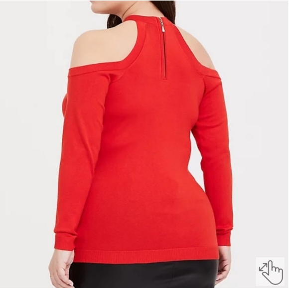 Torrid Orange CrissCross Cold Shoulder Top/ Size 2 (2X | 18-2 - Picture 4 of 16